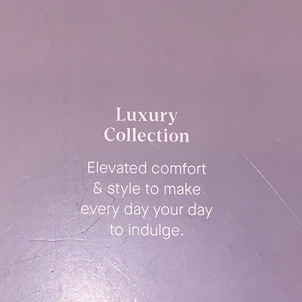 Women's Luxury Collection Satin Notch Collar Long Sleeve Shirt and Shorts PJ Set - Picture 4 of 5